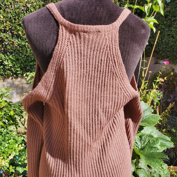 NWT'S Lumiere cold shoulder sweater,  S, 2 for $35 - Picture 3 of 4